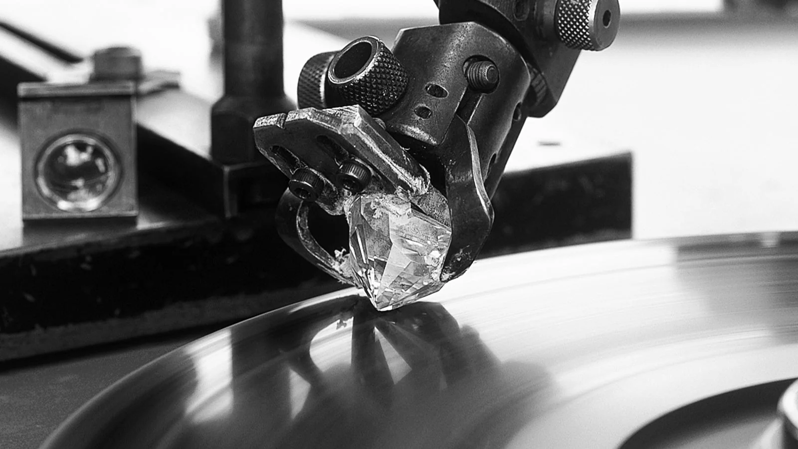 Diamond Polishing Craftsmanship